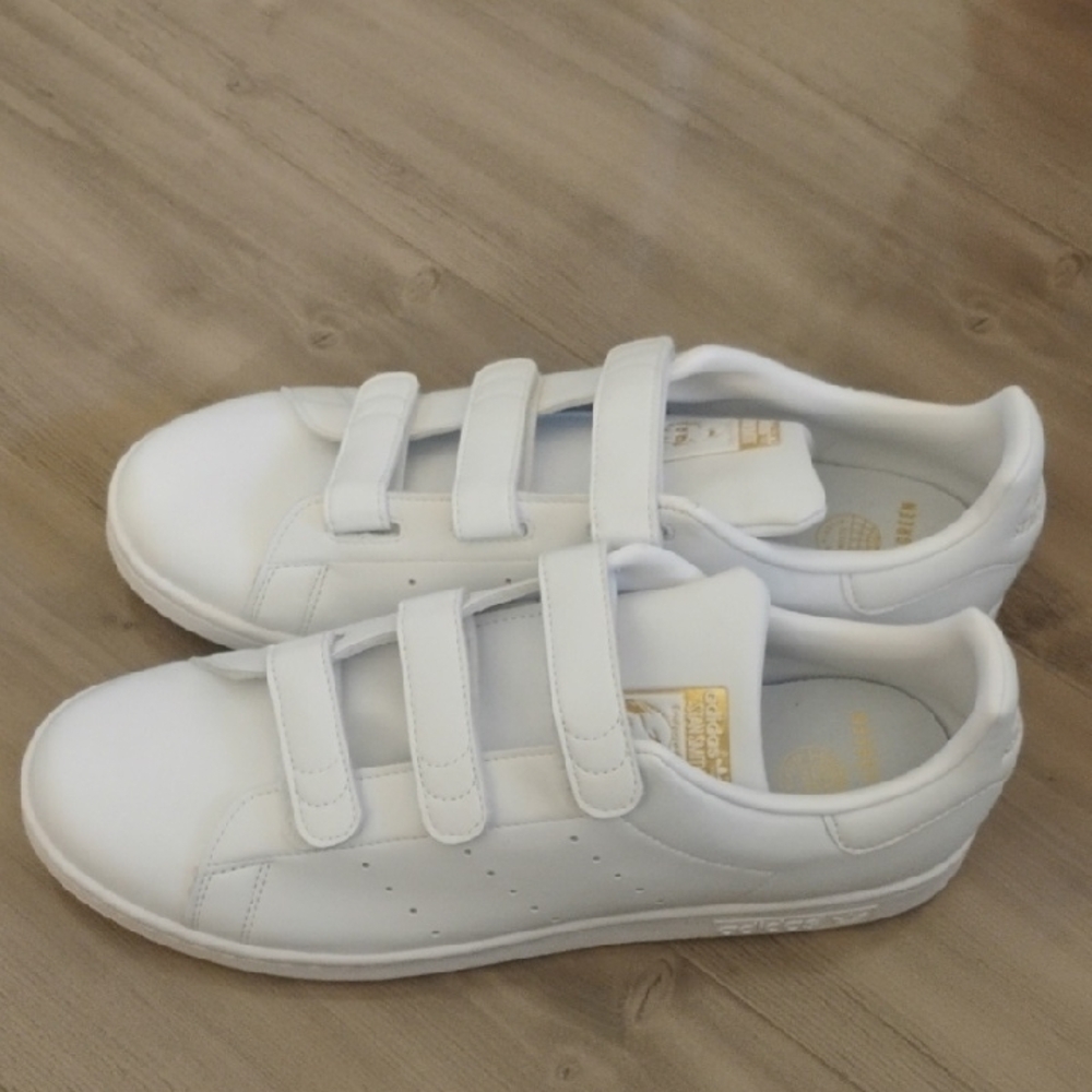 NEW Adidas Stan Smith Sneakers